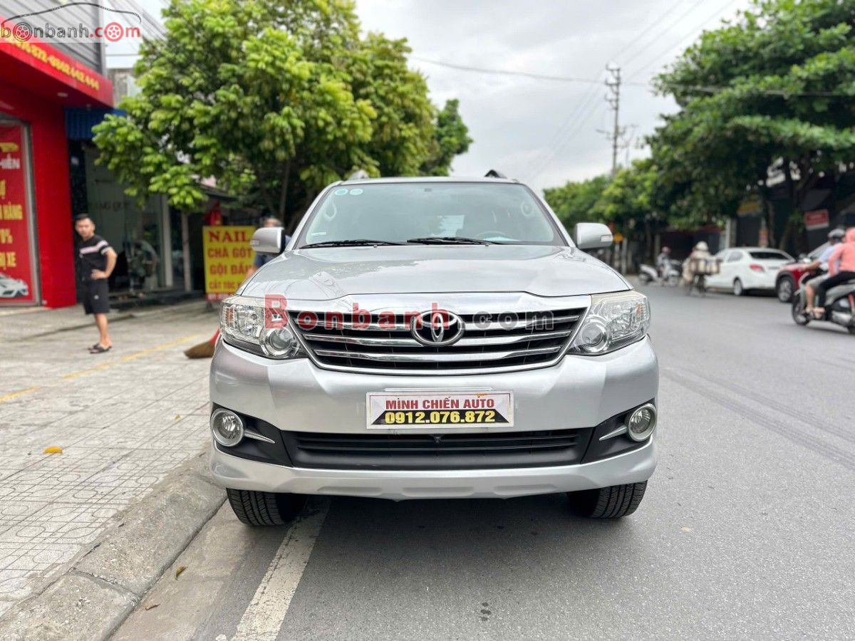 Toyota Fortuner 2.7V 4x2 AT 2015