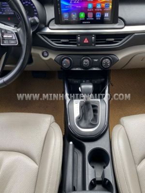 Xe Kia Cerato 1.6 AT Deluxe 2018