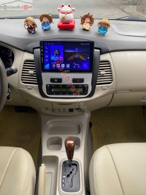 Xe Toyota Innova 2.0V 2015