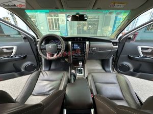 Xe Toyota Fortuner 2.7V 4x2 AT 2018