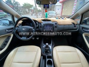 Xe Kia Cerato 1.6 MT 2017