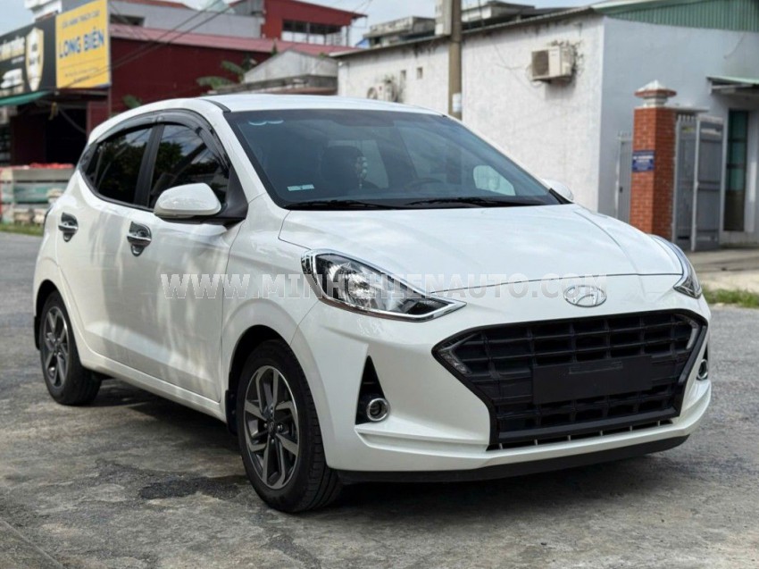 Hyundai i10 1.2 AT 2024